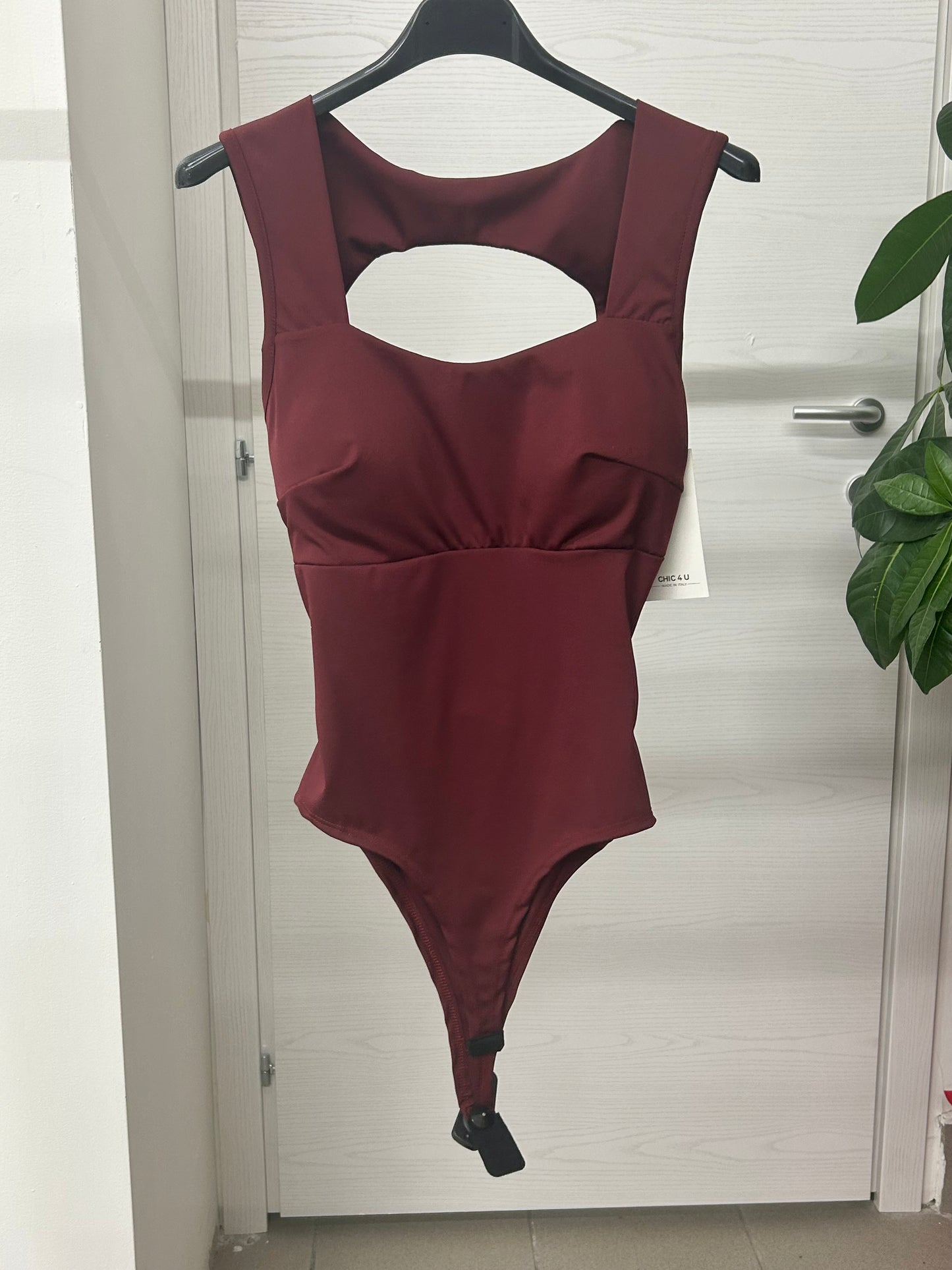 Body con spacco dietro