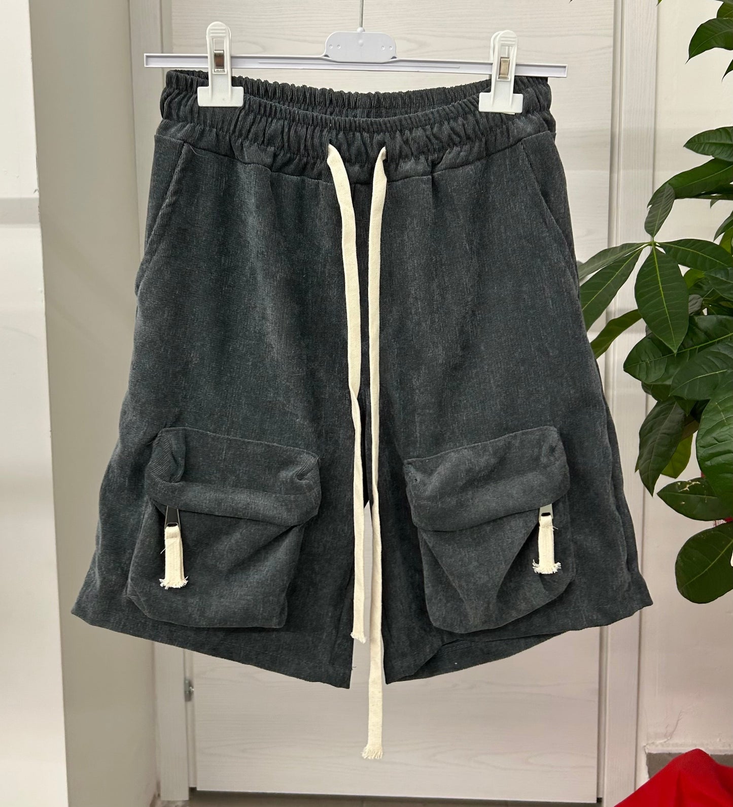Pantaloncini cargo effetto ciniglia FGD MODA