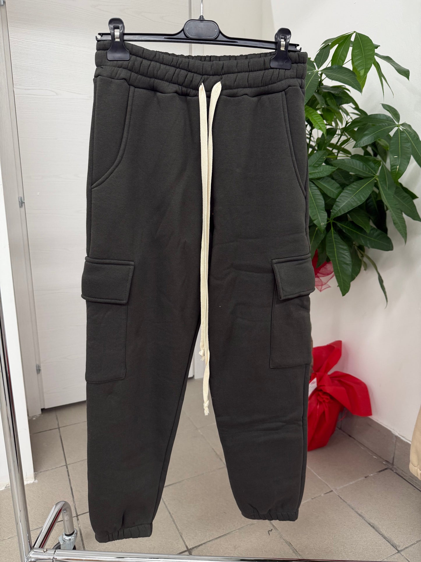 Pantaloni tuta imbottiti con tasche FGD MODA