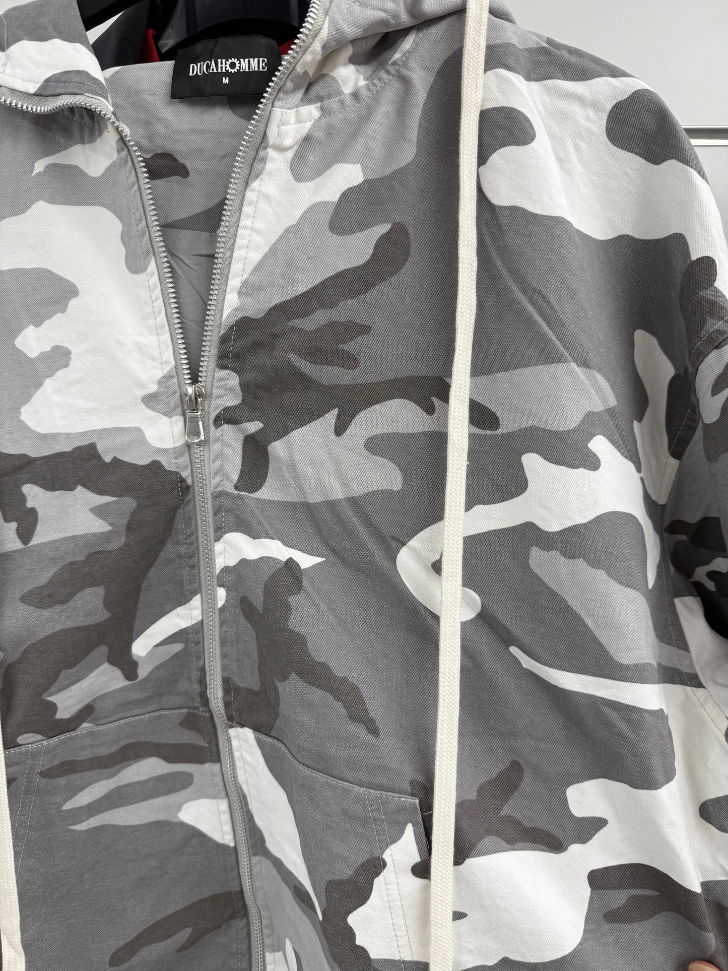 Set coordinato denim felpa con zip e pantaloni con polsini mimetico Duca Homme FGD MODA