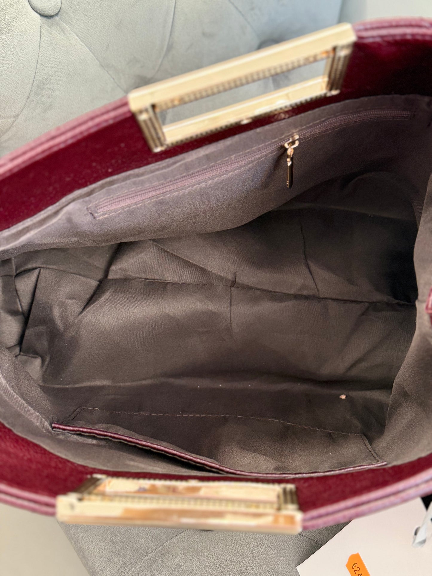 Borsa con chiusura magnetica con borsellino interno e tracolla