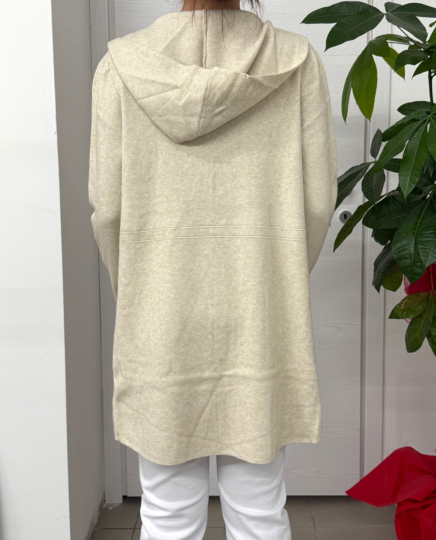 Cardigan maniche lunghe con cappuccio