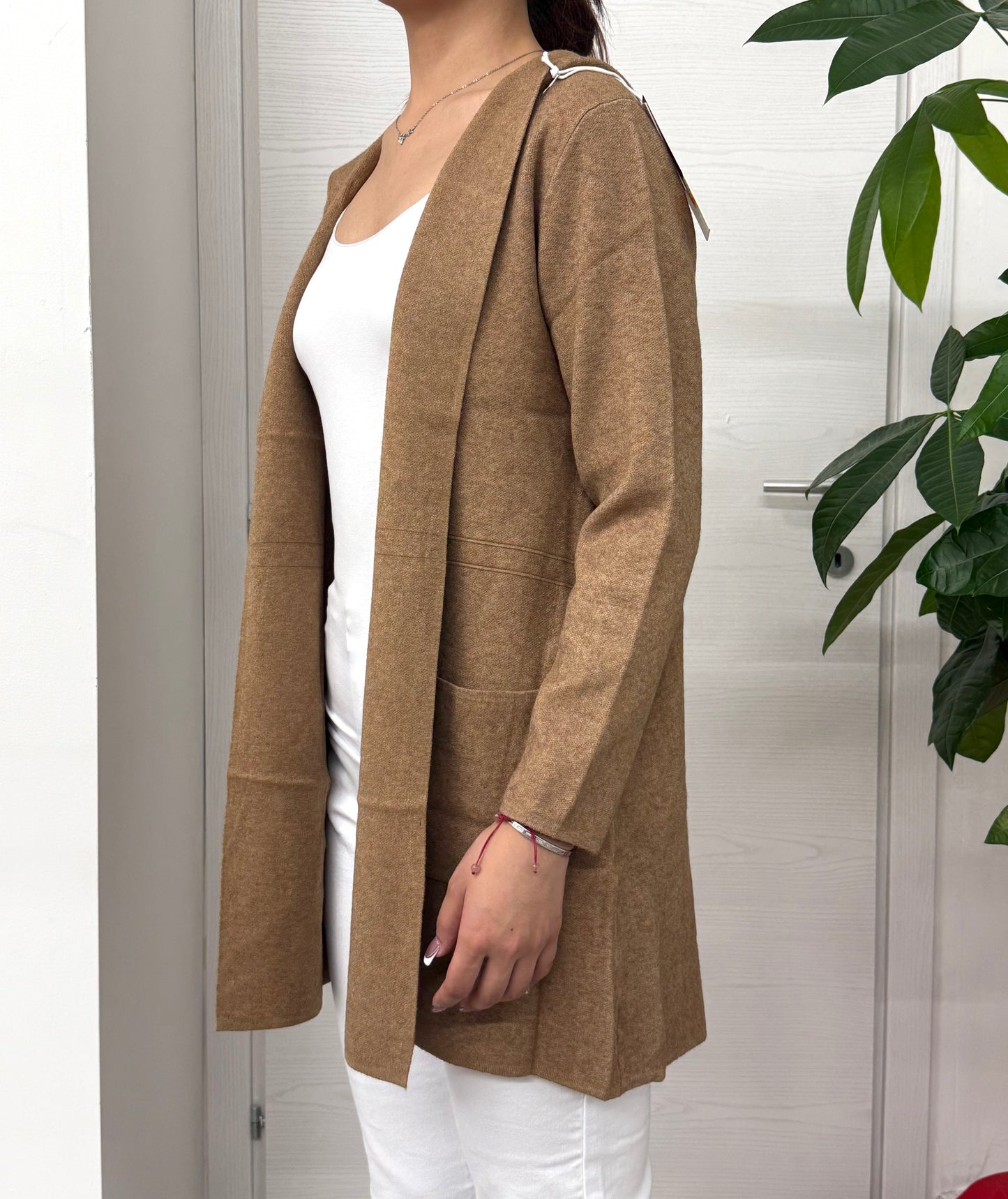 Cardigan maniche lunghe con cappuccio