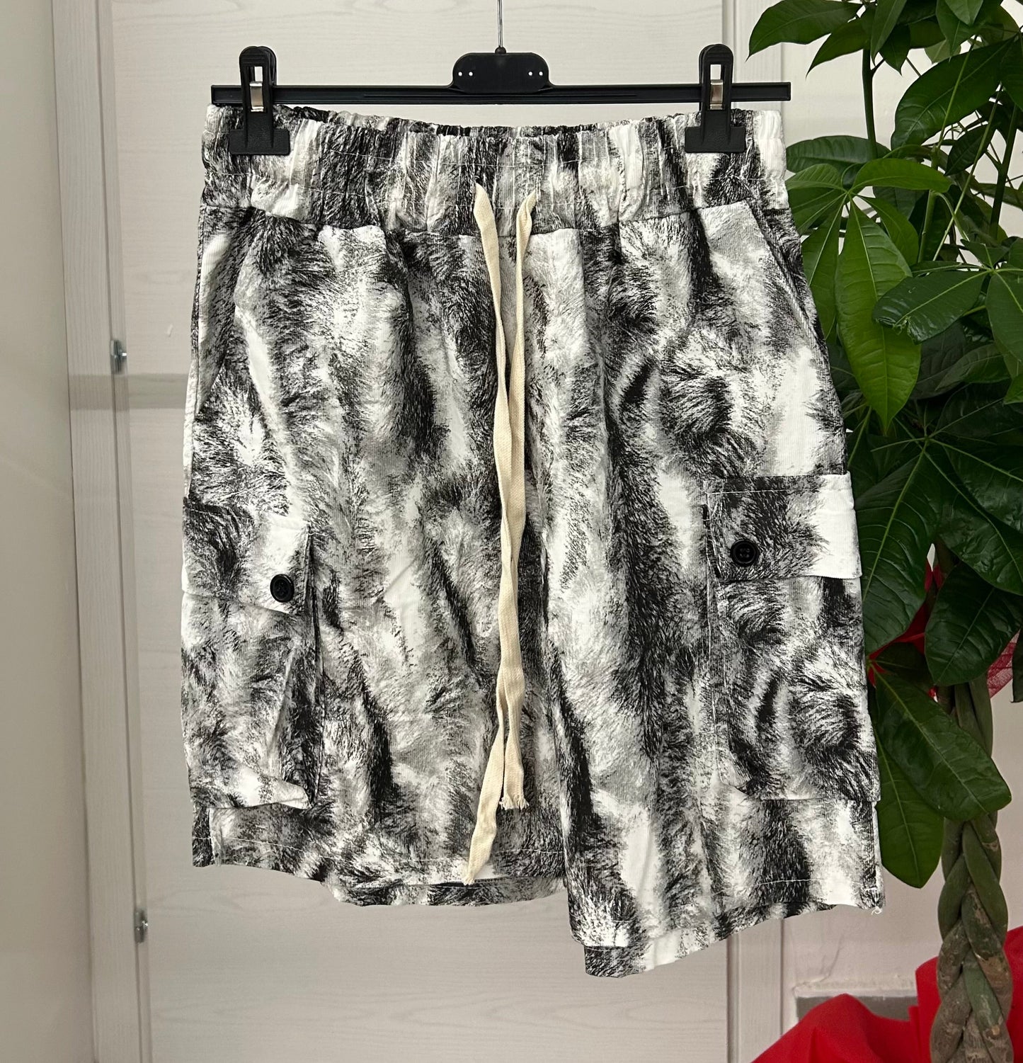 Pantaloncini cargo effetto ciniglia FGD MODA