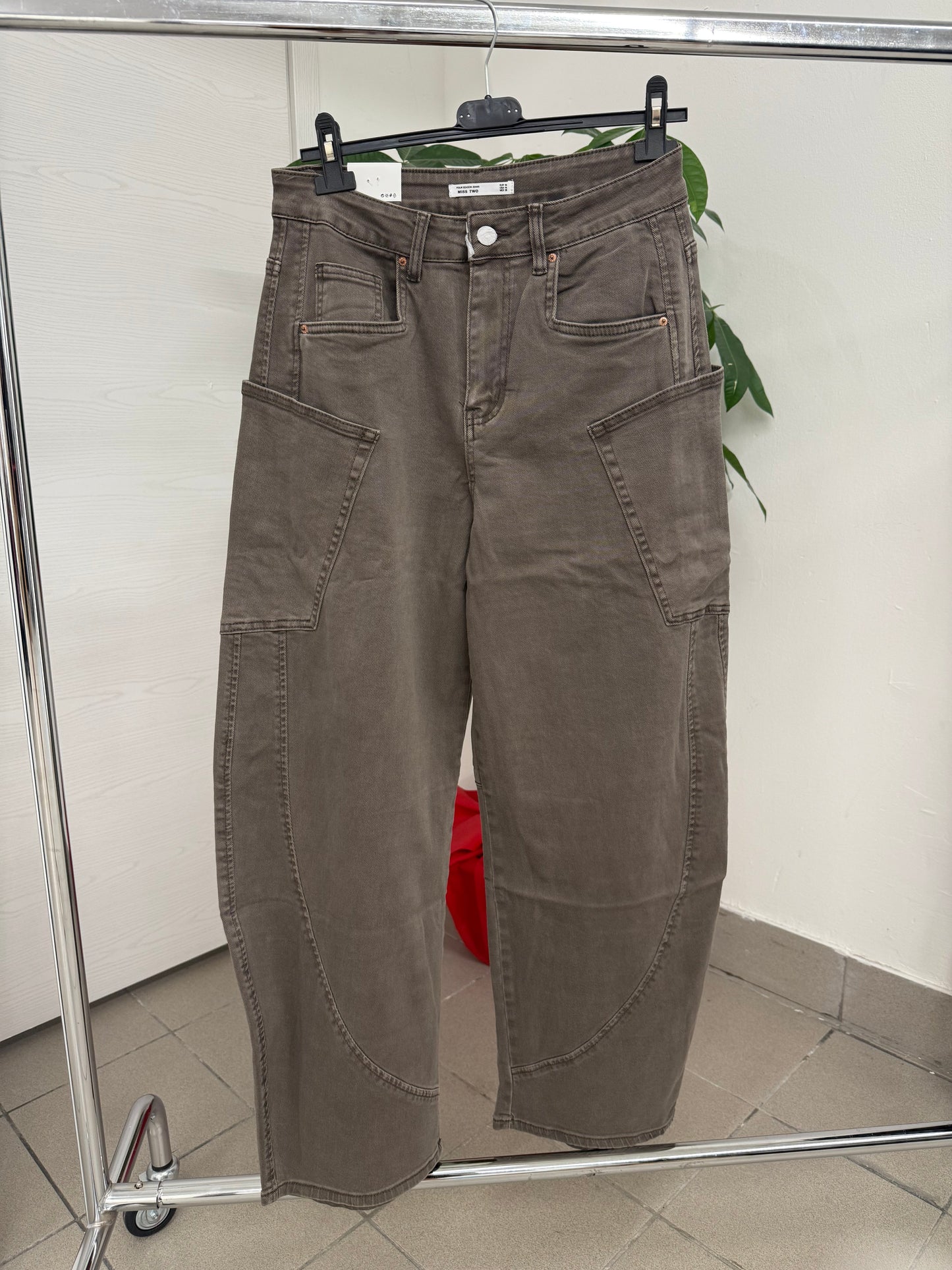 Jeans a palloncino con tasche FGD MODA