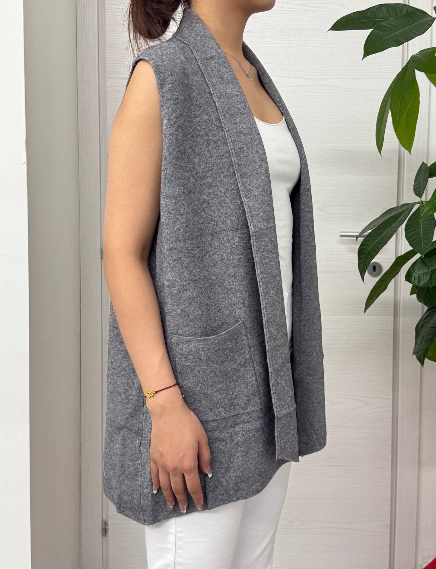Cardigan smanicato FGD MODA
