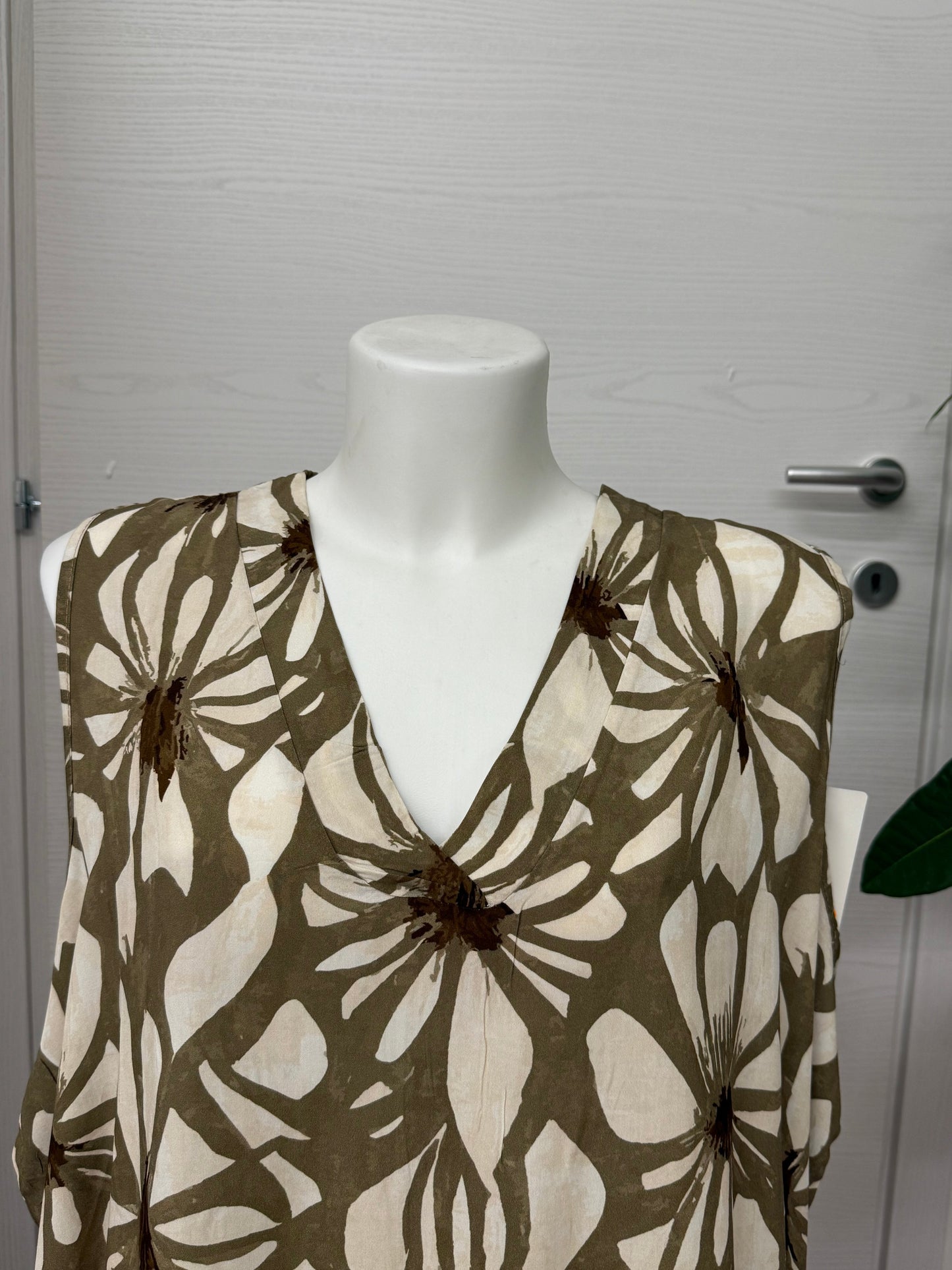 Canotta con fiori FGD MODA