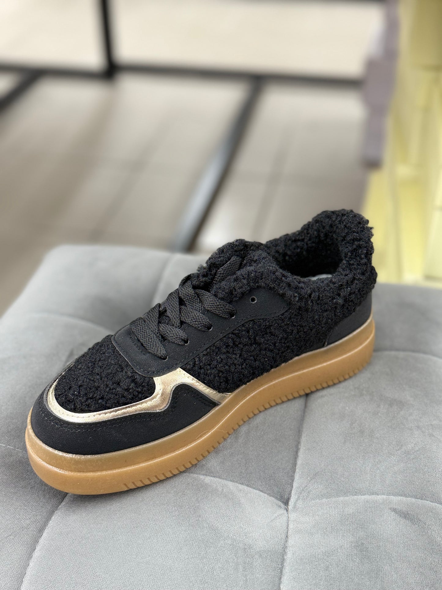 Sneakers con pelliccia Teddy