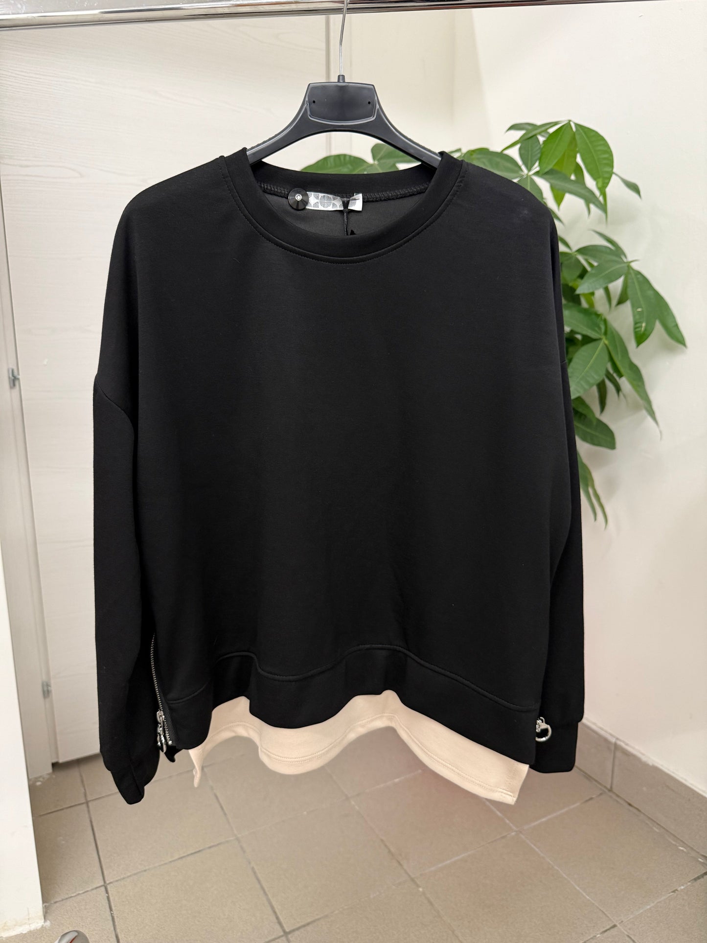 Felpa con zip laterali FGD MODA