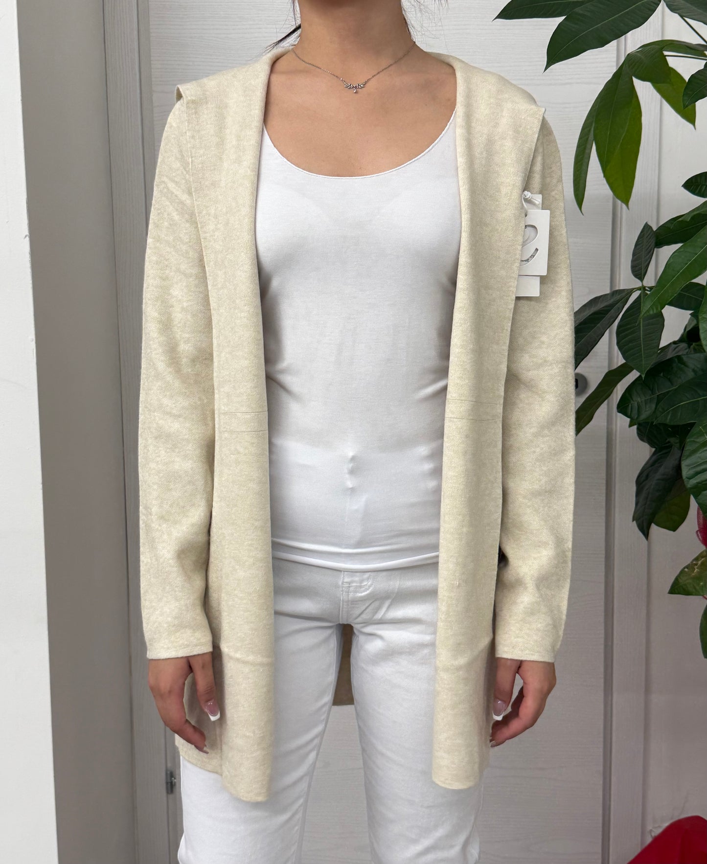 Cardigan maniche lunghe con cappuccio
