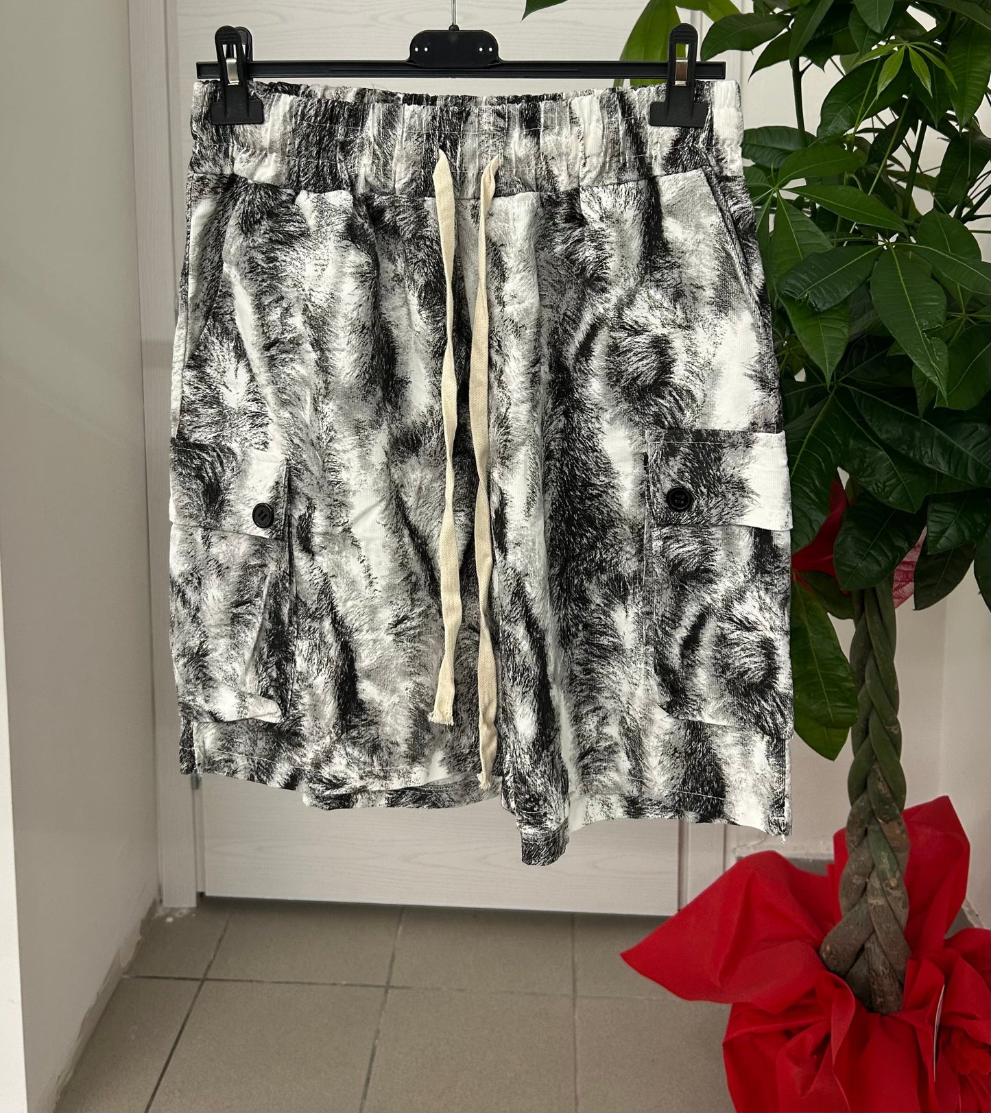 Pantaloncini cargo effetto ciniglia FGD MODA
