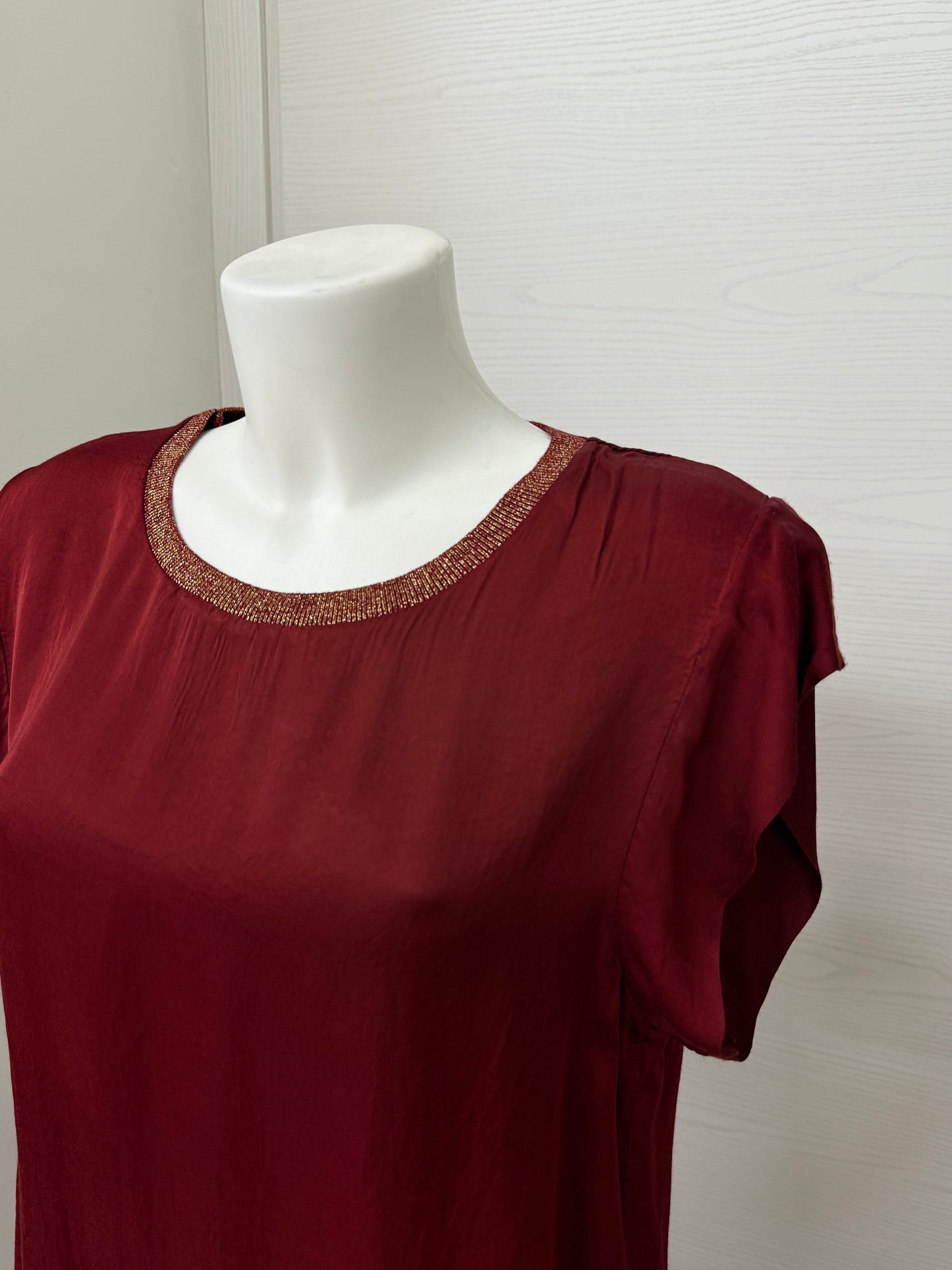 Maglietta maniche corte tinta unita con colletto lurex FGD MODA