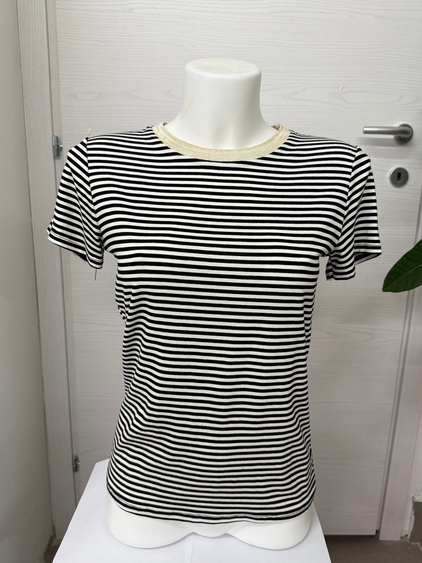 Maglietta a righe con colletto lurex FGD MODA
