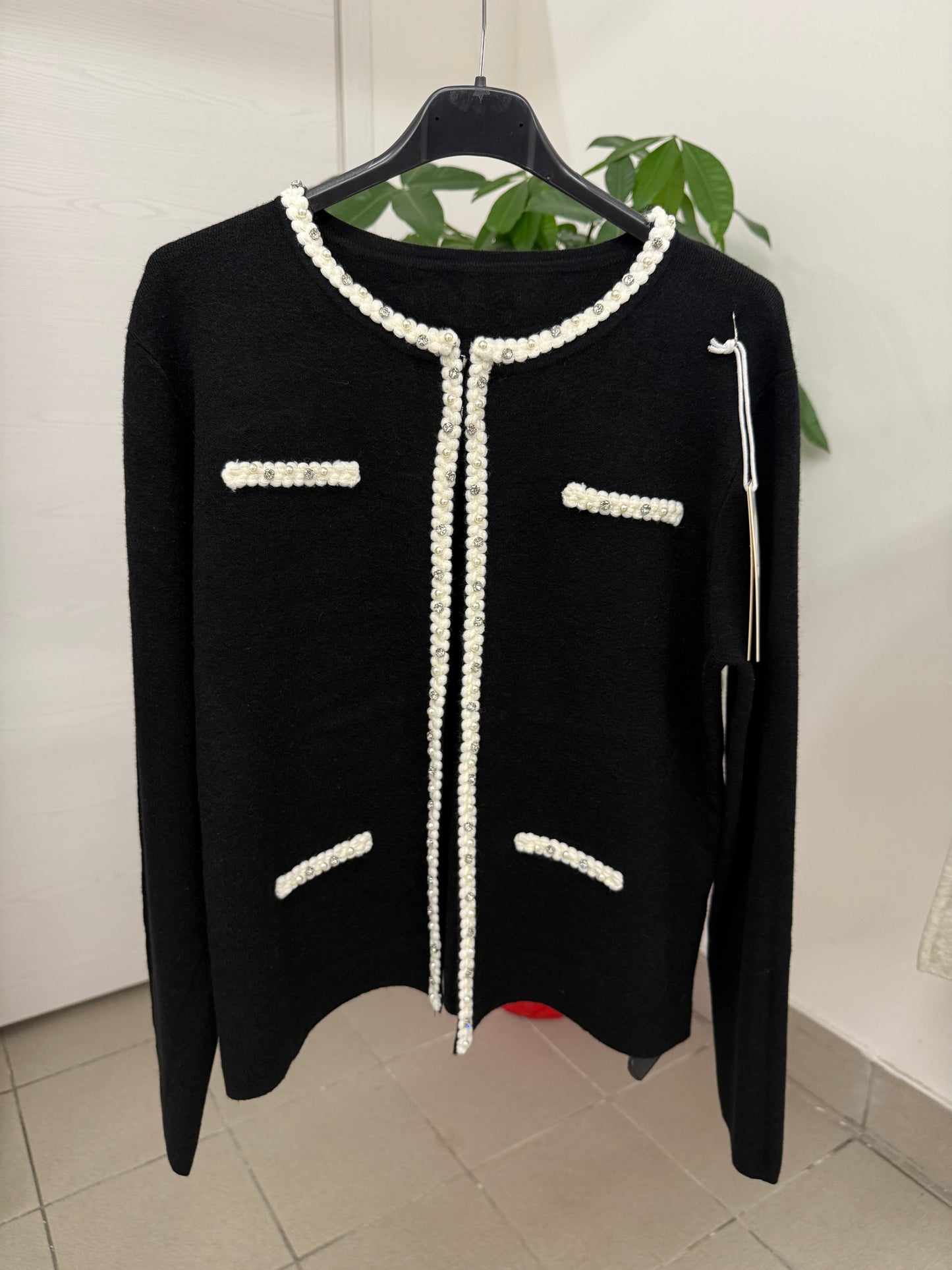Giacca con ricamo perlato e diamantato