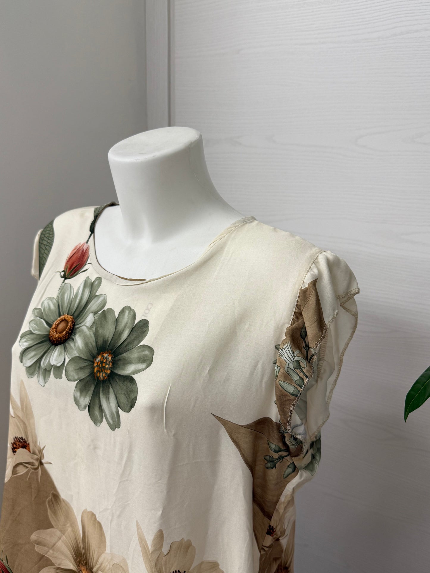 Canotta con fiori FGD MODA
