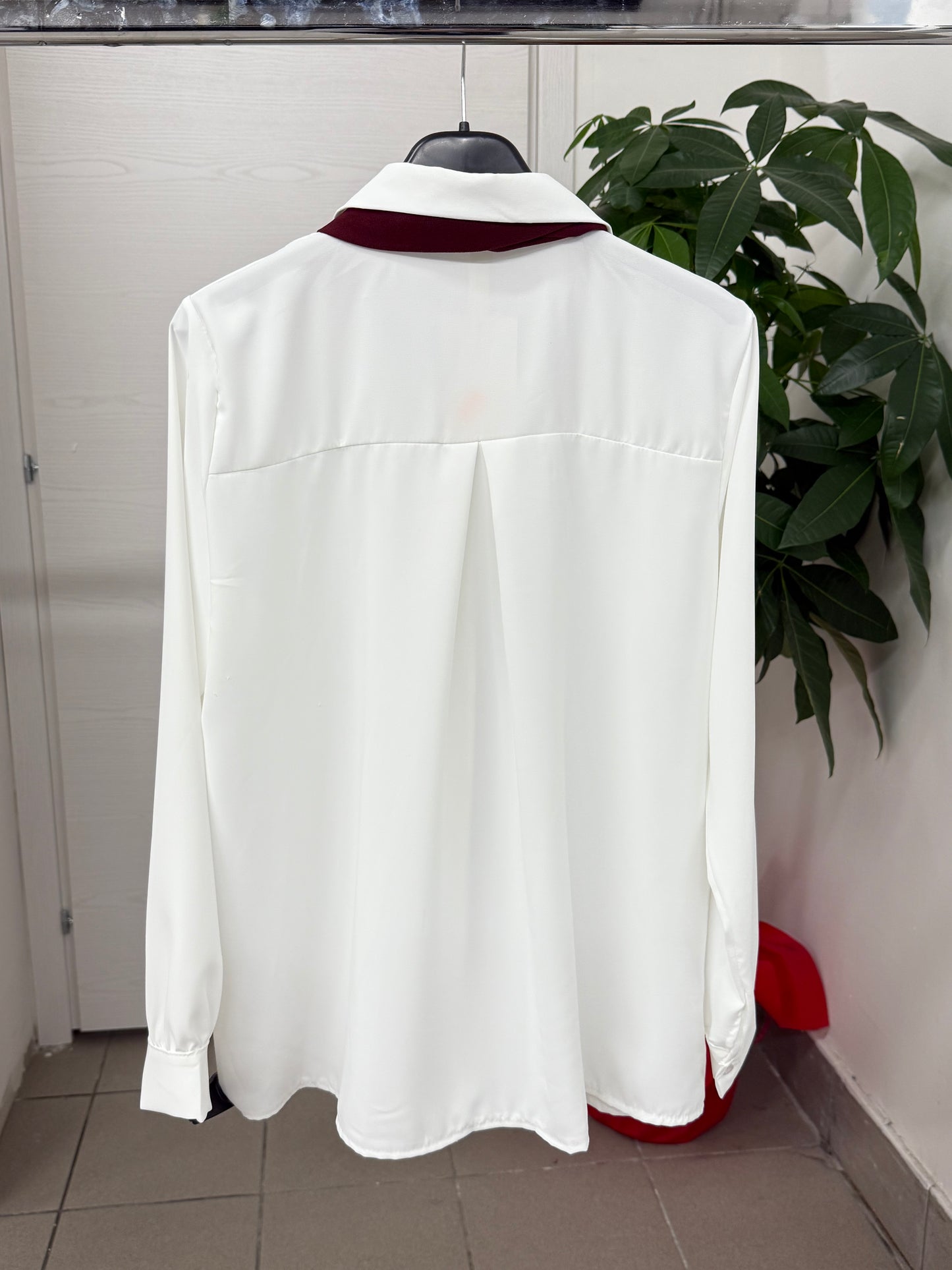 Camicia con cravatta tinta unita FGD MODA