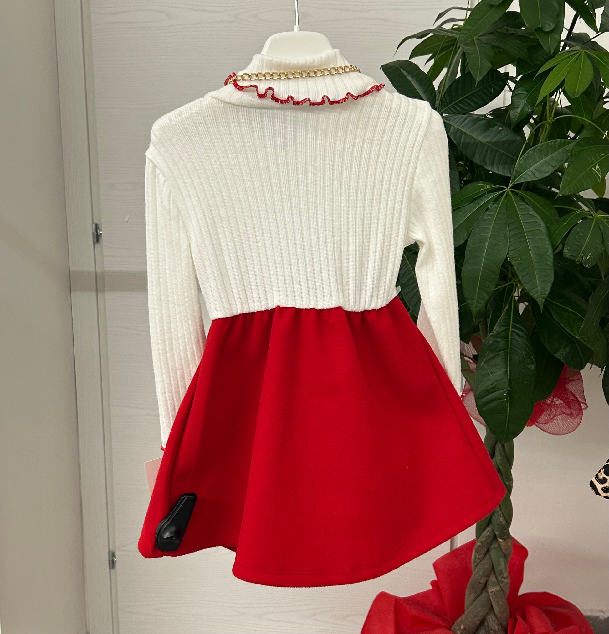 Abito corto a maniche lunghe con fiocco e tracolla FGD MODA