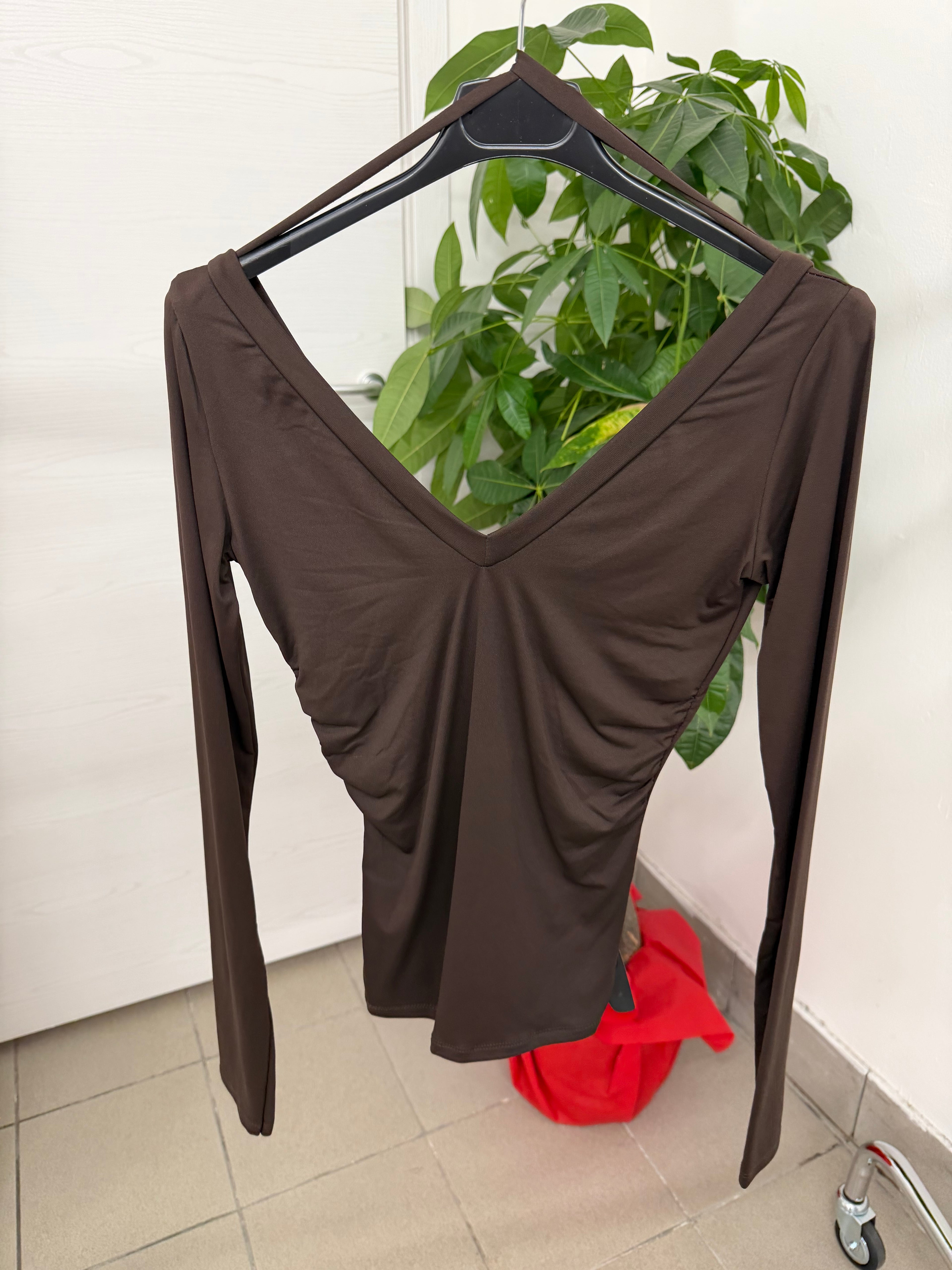 Maglietta in lycra scollo V FGD MODA