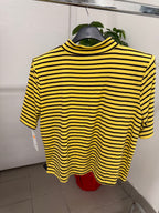 T-shirt a righe con spalline imbottite FGD MODA