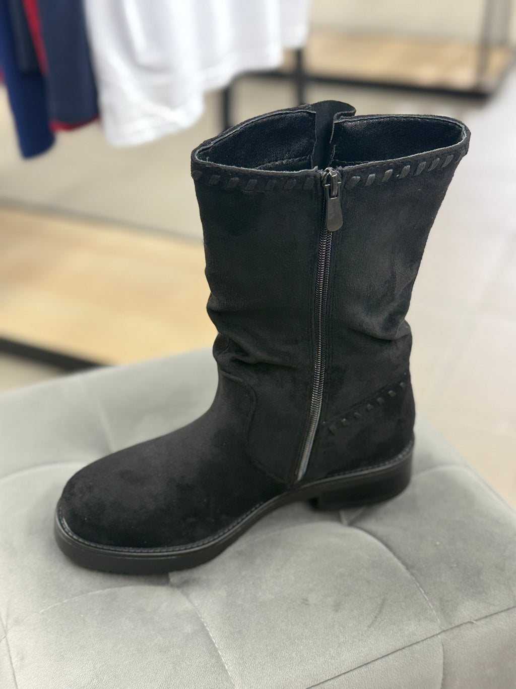 Stivali In Camoscio Con Arricciatura Laterale E Fibbia MS1639 FGD MODA