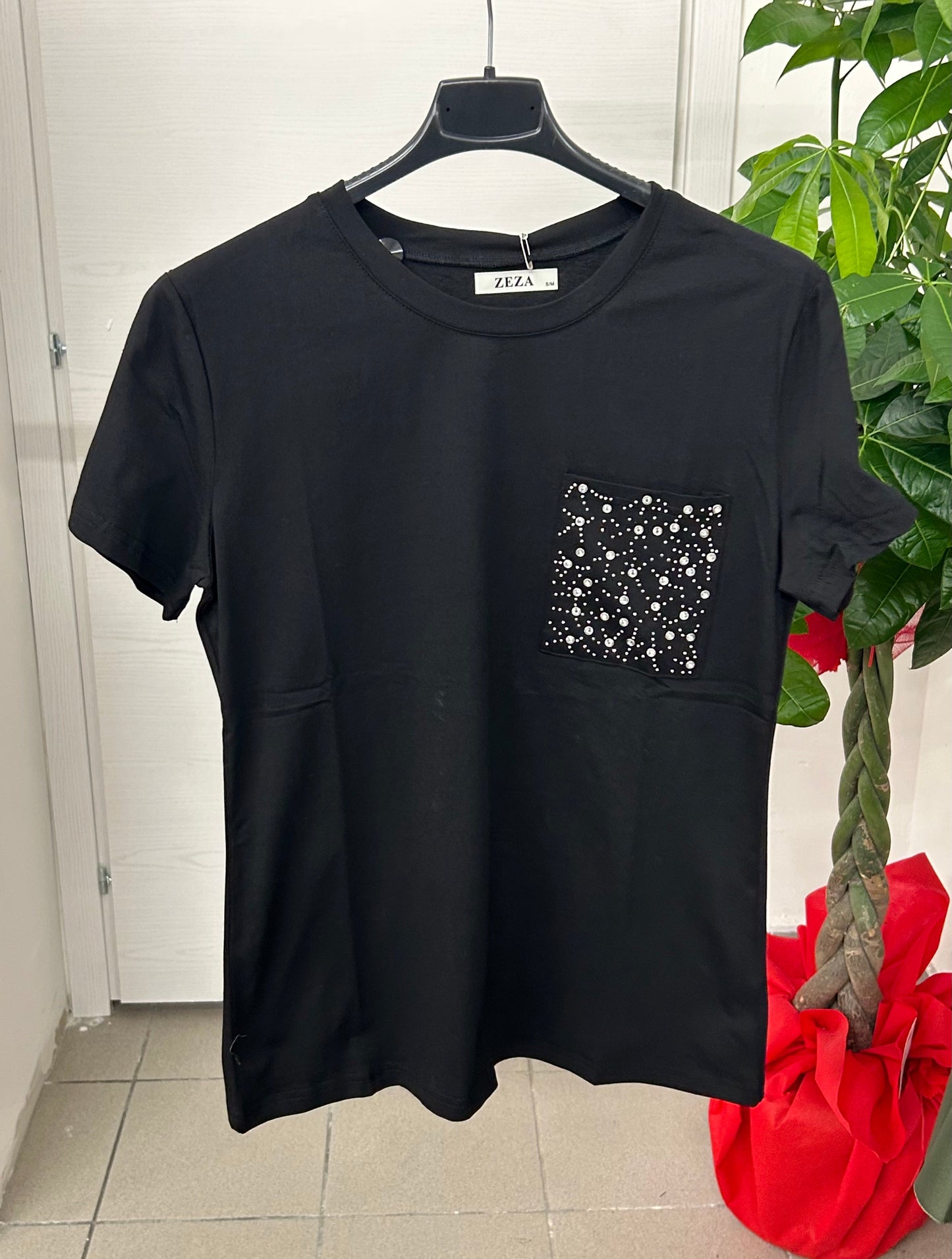 T-shirt con tasca brillantinata FGD MODA
