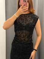 Top Semitrasparente Con Stampe Fiorate In Velluto Con Arricciatura Laterale FGD MODA