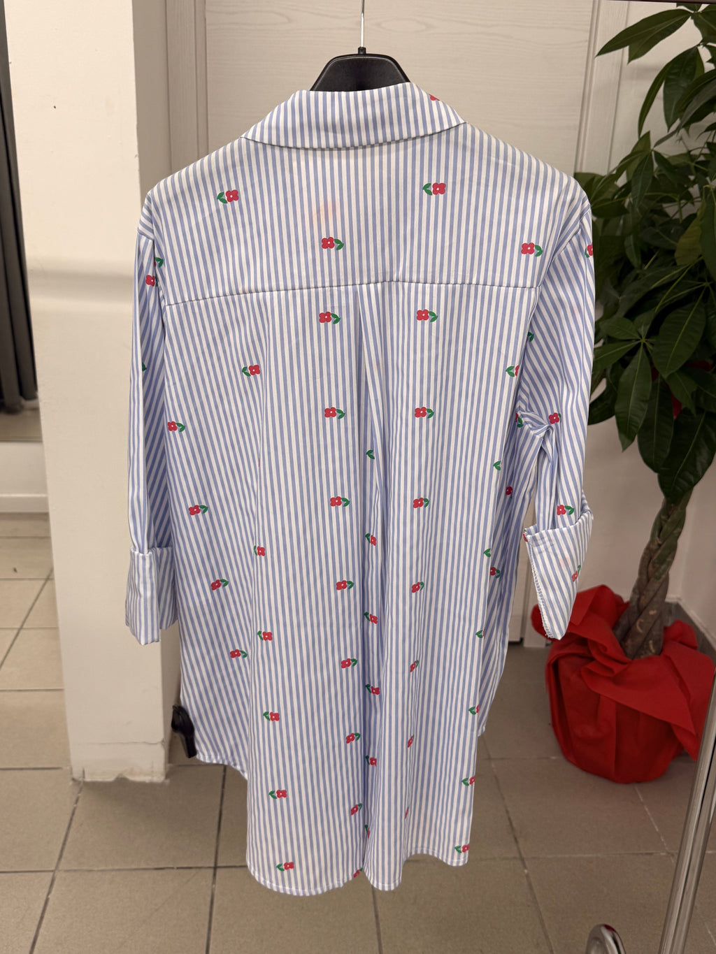 Camicia in cotone a righe con fiori FGD MODA