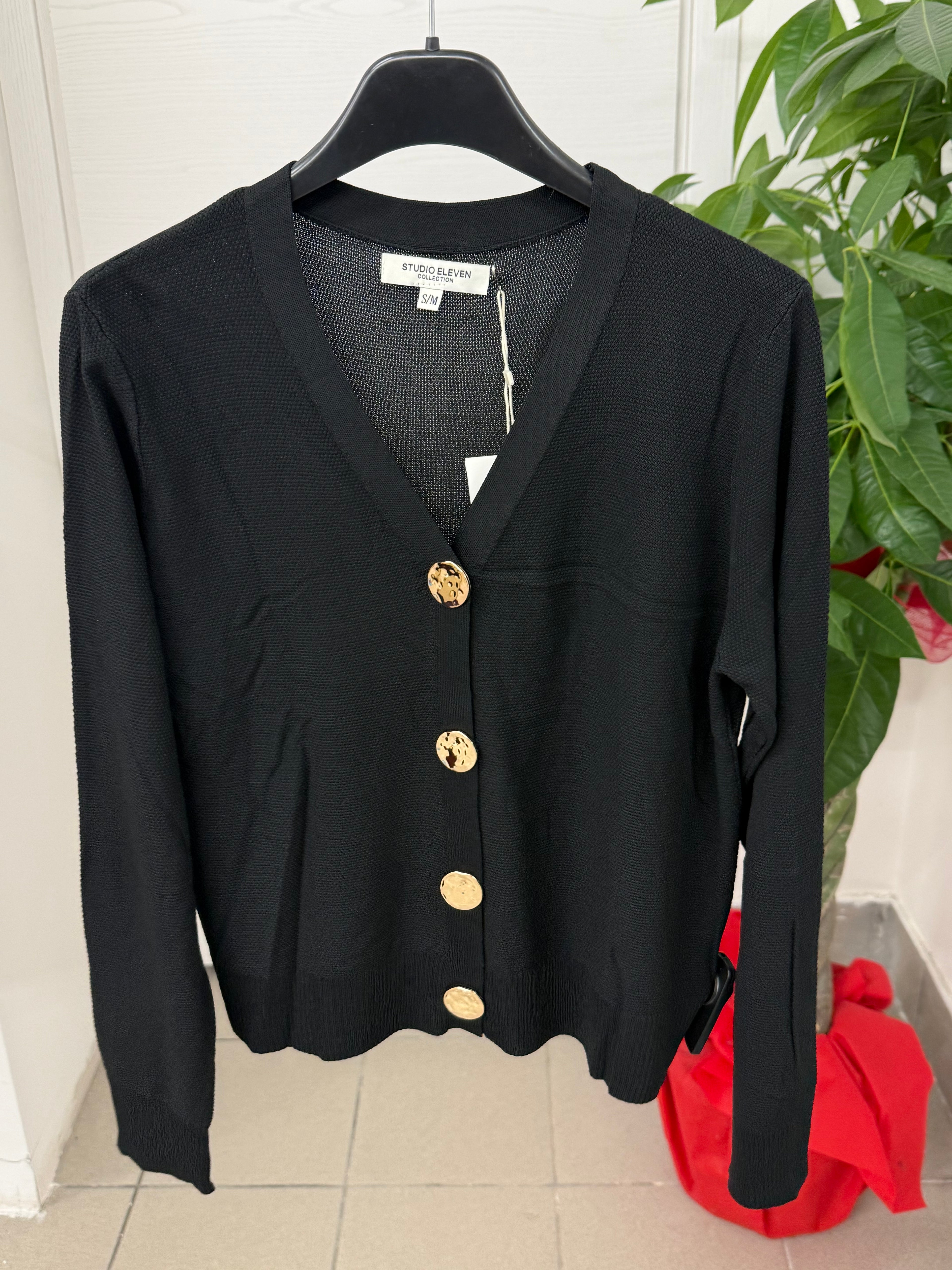 Cardigan con chiusura a bottoni