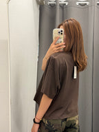T-Shirt Crop Over Fit Con Spalle Imbottite Con Fantasia JUST WEST FGD MODA