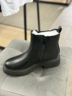 Stivaletti In Ecopelle Con Elastico Laterale E Zip MI8923 FGD MODA