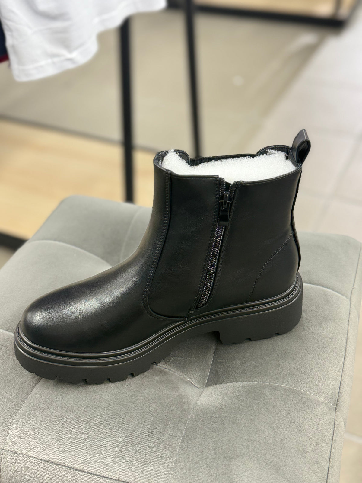 Stivaletti In Ecopelle Con Elastico Laterale E Zip MI8923 FGD MODA