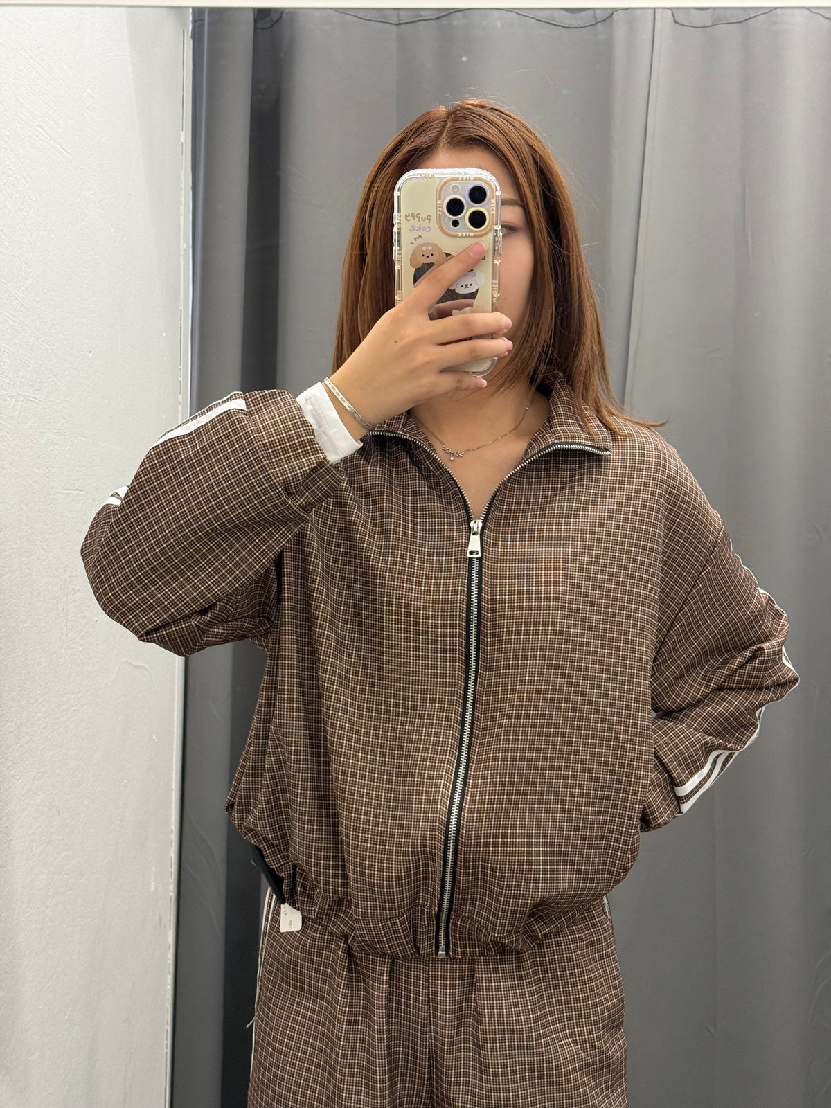 Set Coordinato A Quadretti Giacca Con Zip E Pantaloni A Palazzo Con Strisce Laterali FGD MODA