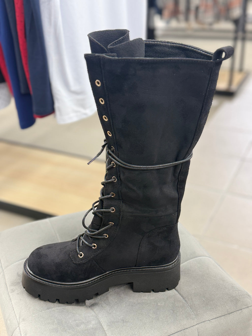 Stivali Alti In Camoscio Con Gambale A Imbuto Con Lacci MS1652 FGD MODA