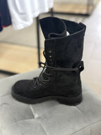 Stivali In Camoscio Con Gambale A Imbuto Con Lacci FGD MODA