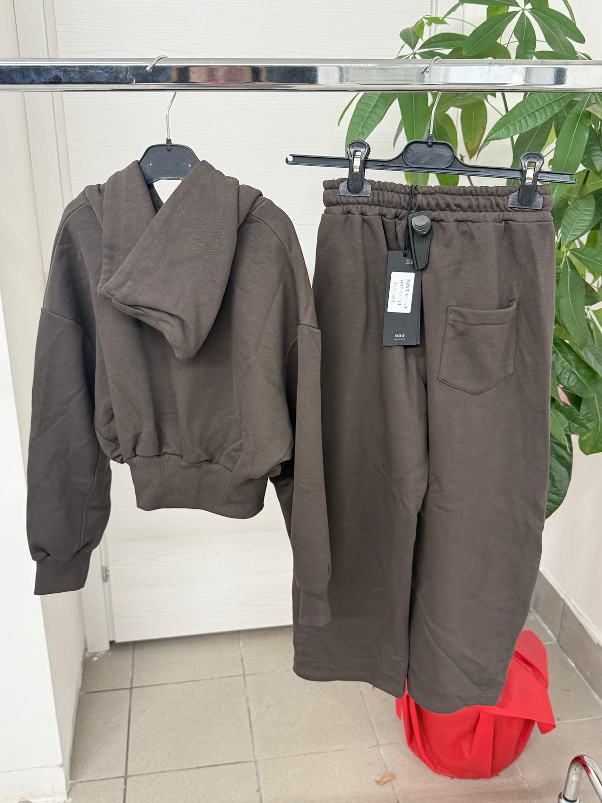 Set Coordinato Felpa Con Zip E Pantaloni Balloon JUST WEST FGD MODA