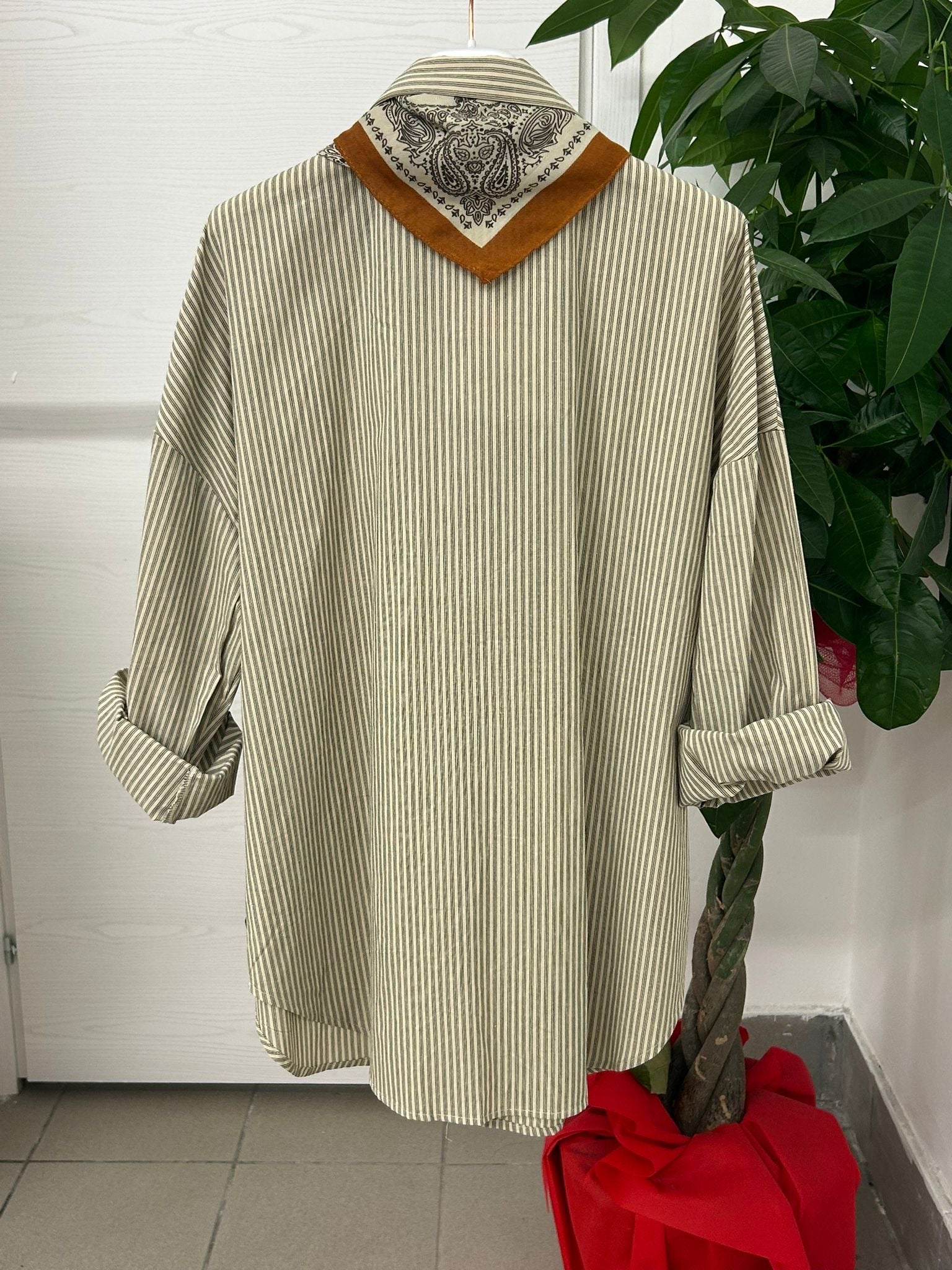 Camicia a righe con foulard FGD MODA