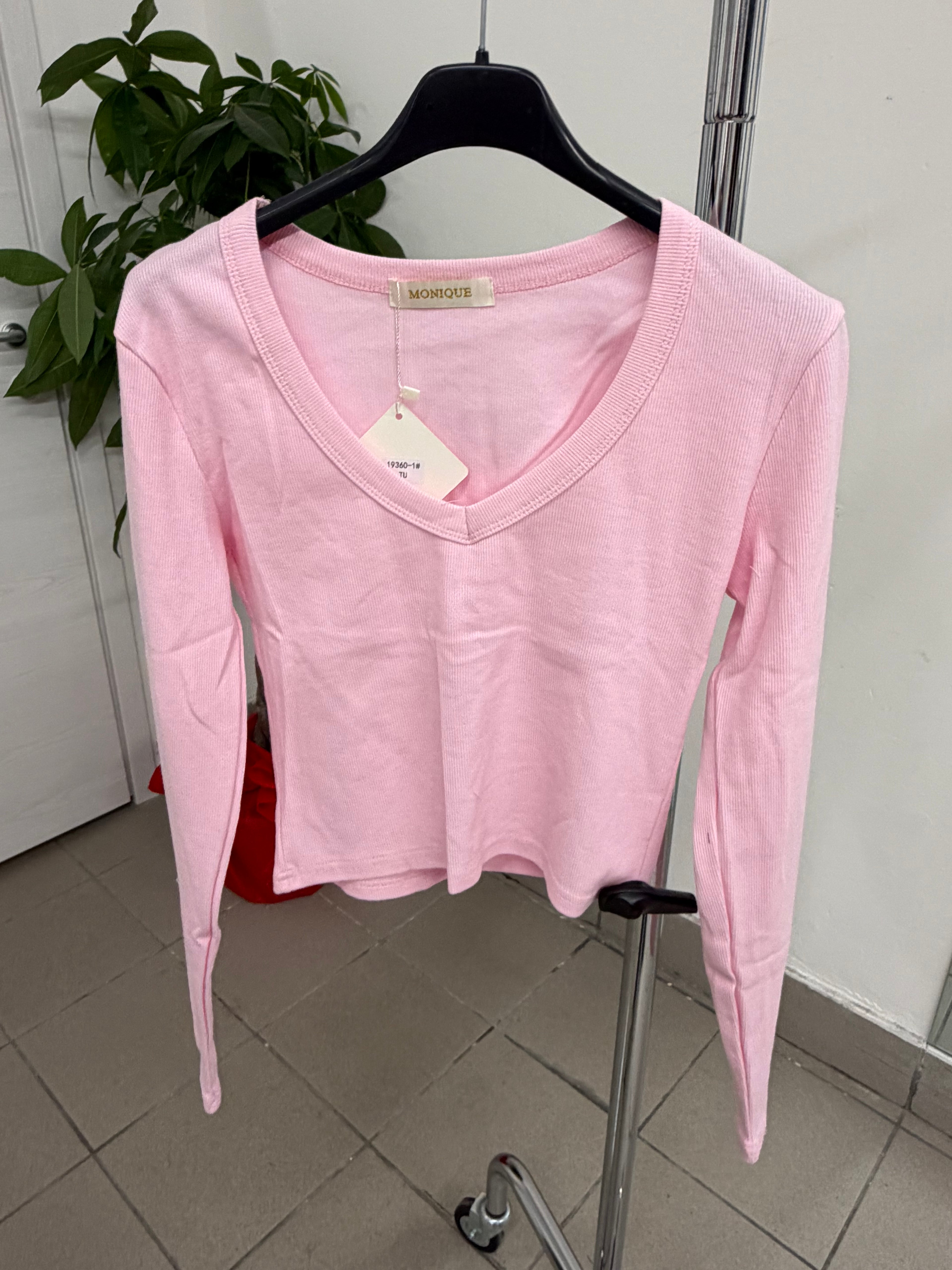 Magliettina corta a costine con scollo a V FGD MODA