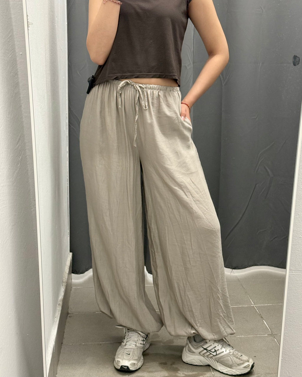 Pantaloni balloon in viscosa con polsini FGD MODA