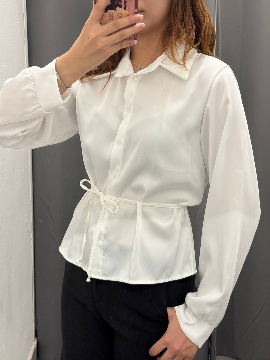 Camicia Effetto Raso A Maniche Lunghe Con Cinta FGD MODA