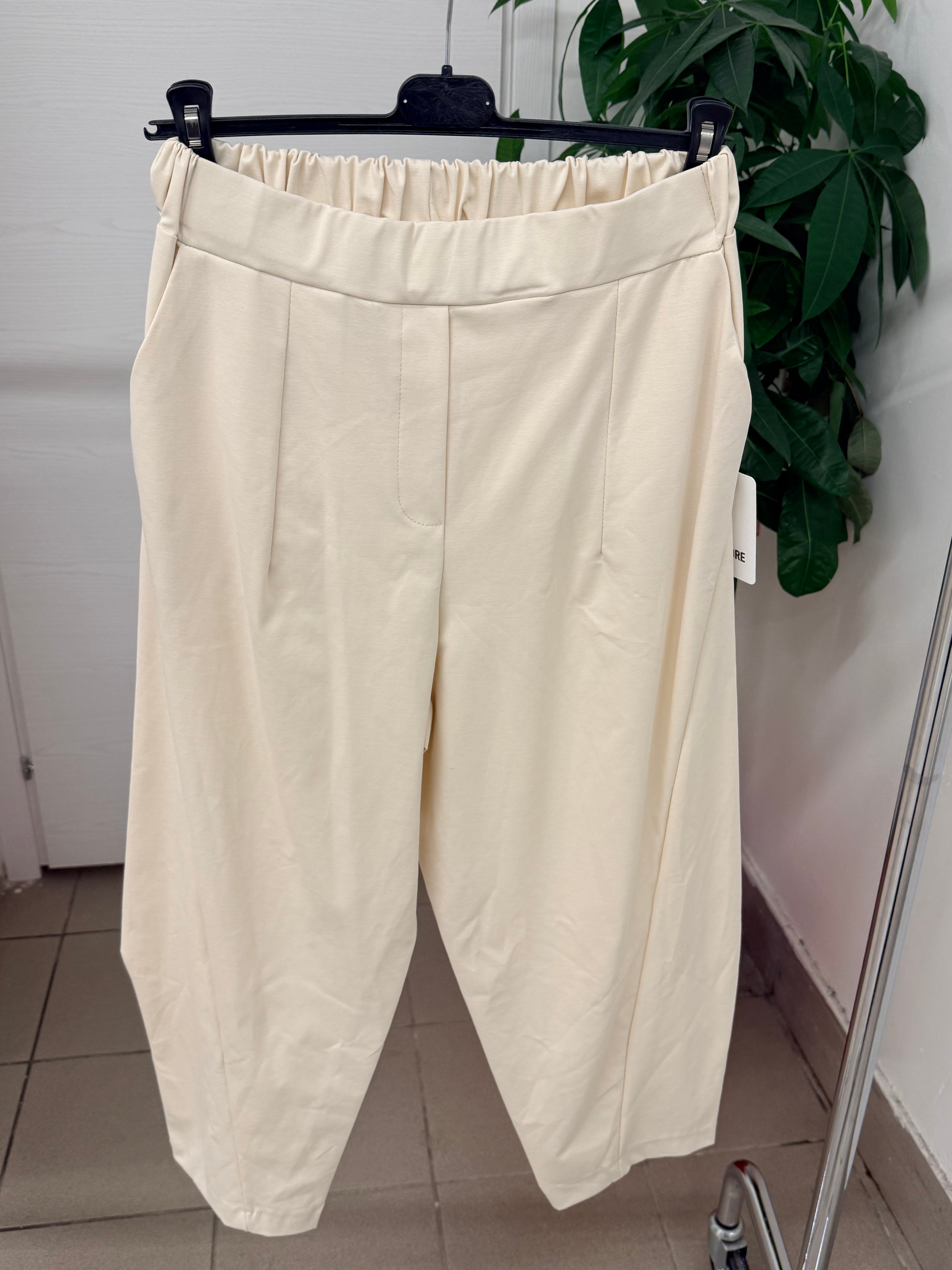 Pantaloni con cuciture laterali FGD MODA