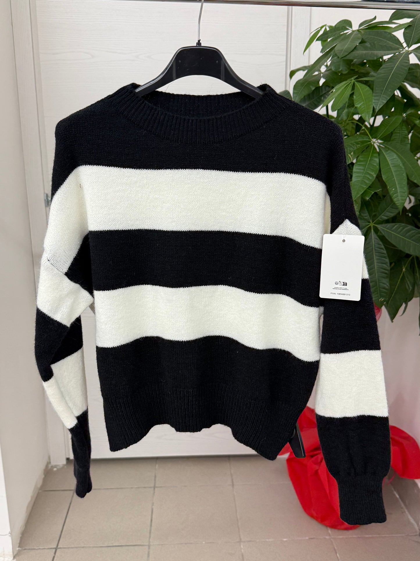 Maglioncino a righe larghe