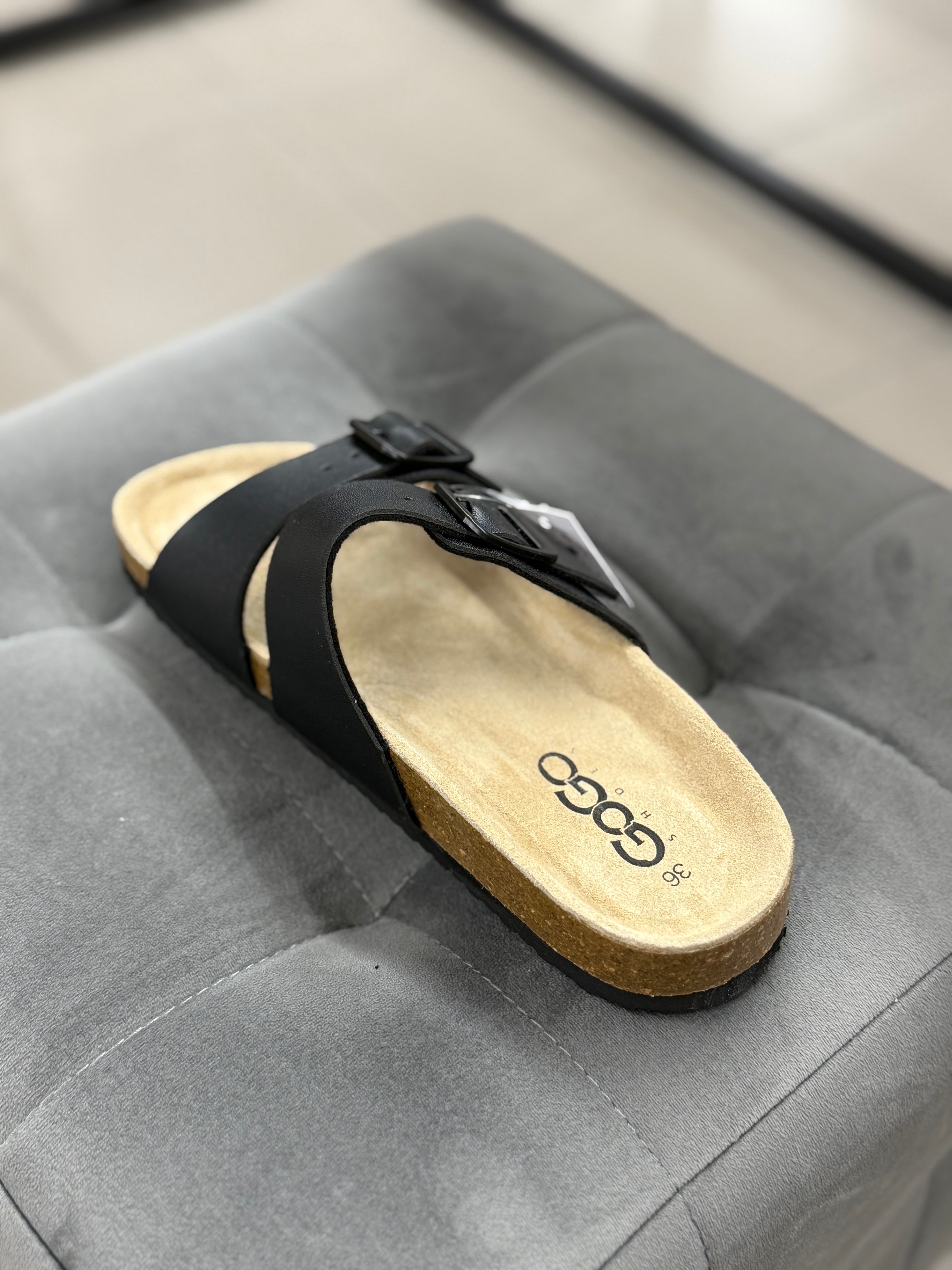 Ciabatta in ecopelle con fibbie D17-2 FGD MODA