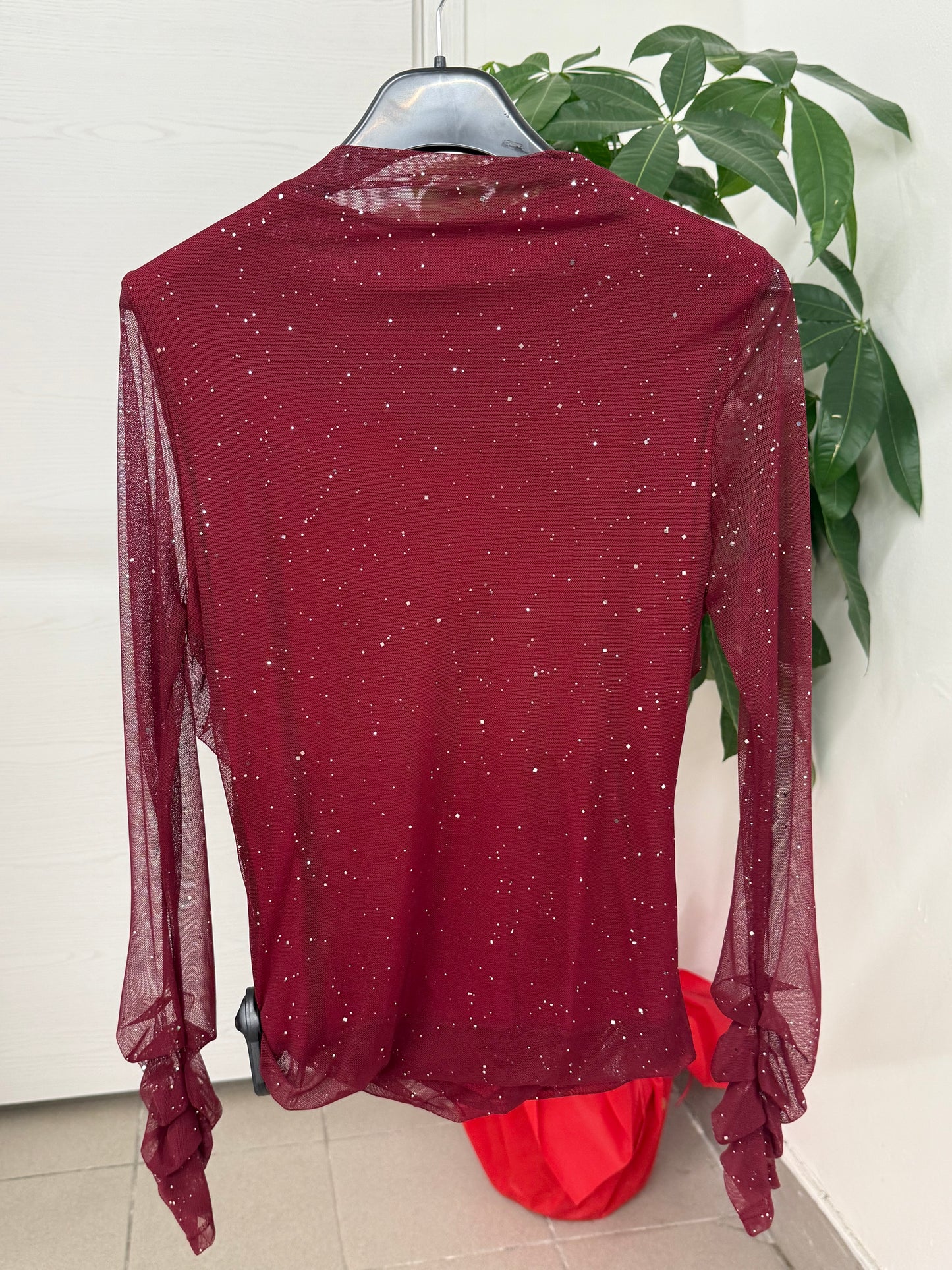 Maglietta a maniche lunghe brillantinata con balze FGD MODA