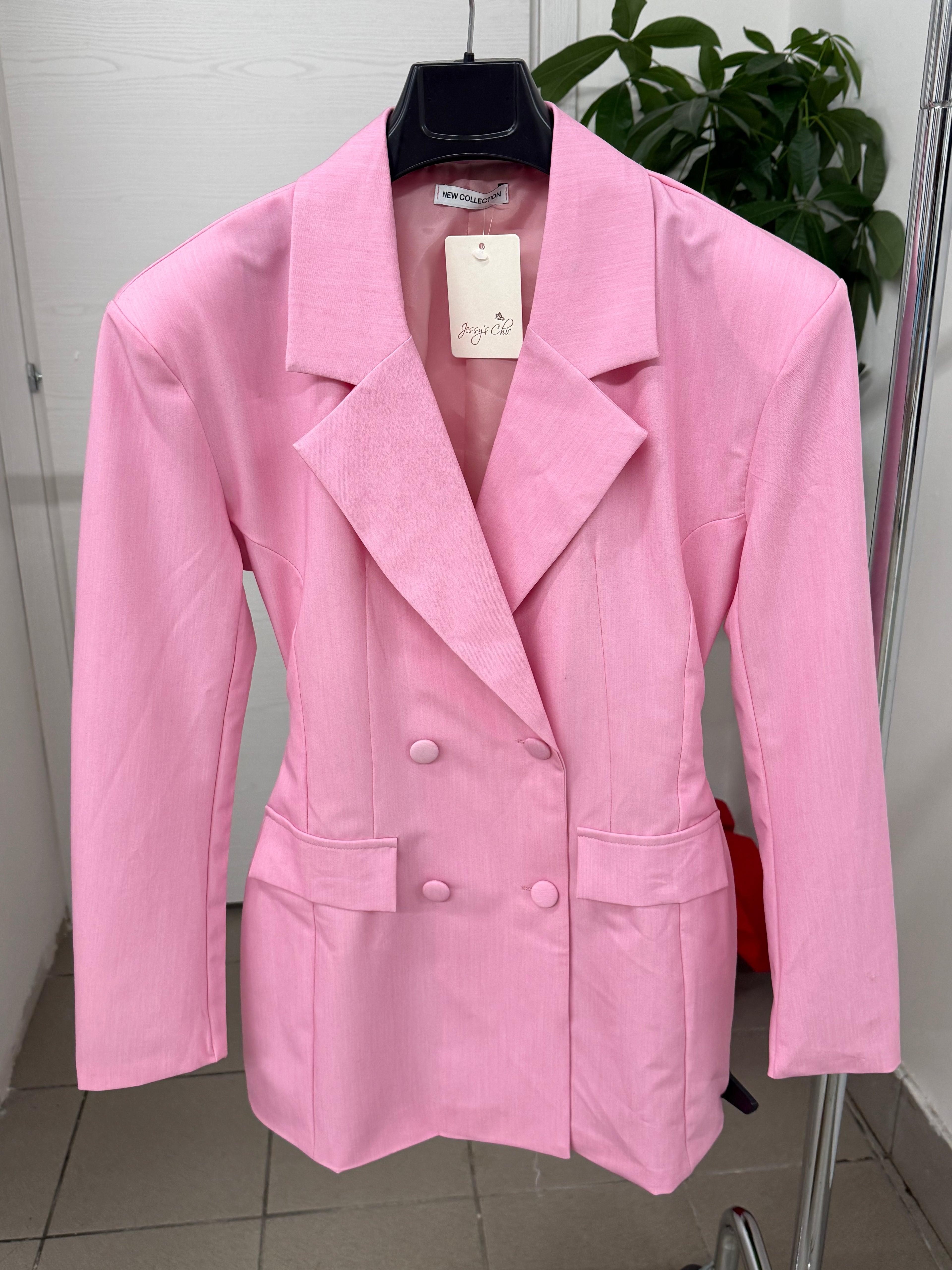 Abito Blazer con cinta regolabile sul retro