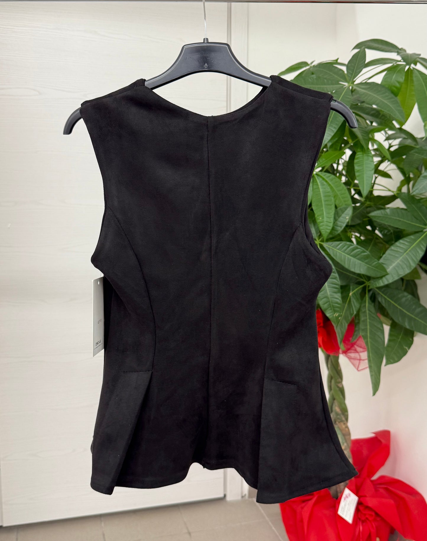 Top in camoscio con scollatura a gioiello FGD MODA