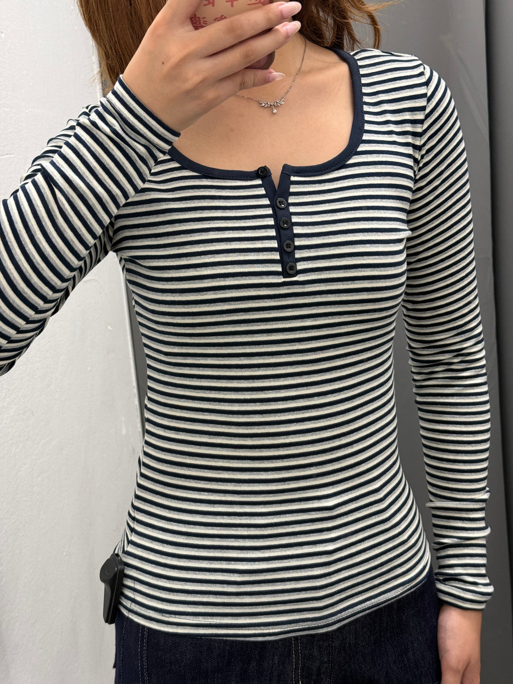 Maglietta A Righe Scollo A U Con Bottoncini FGD MODA