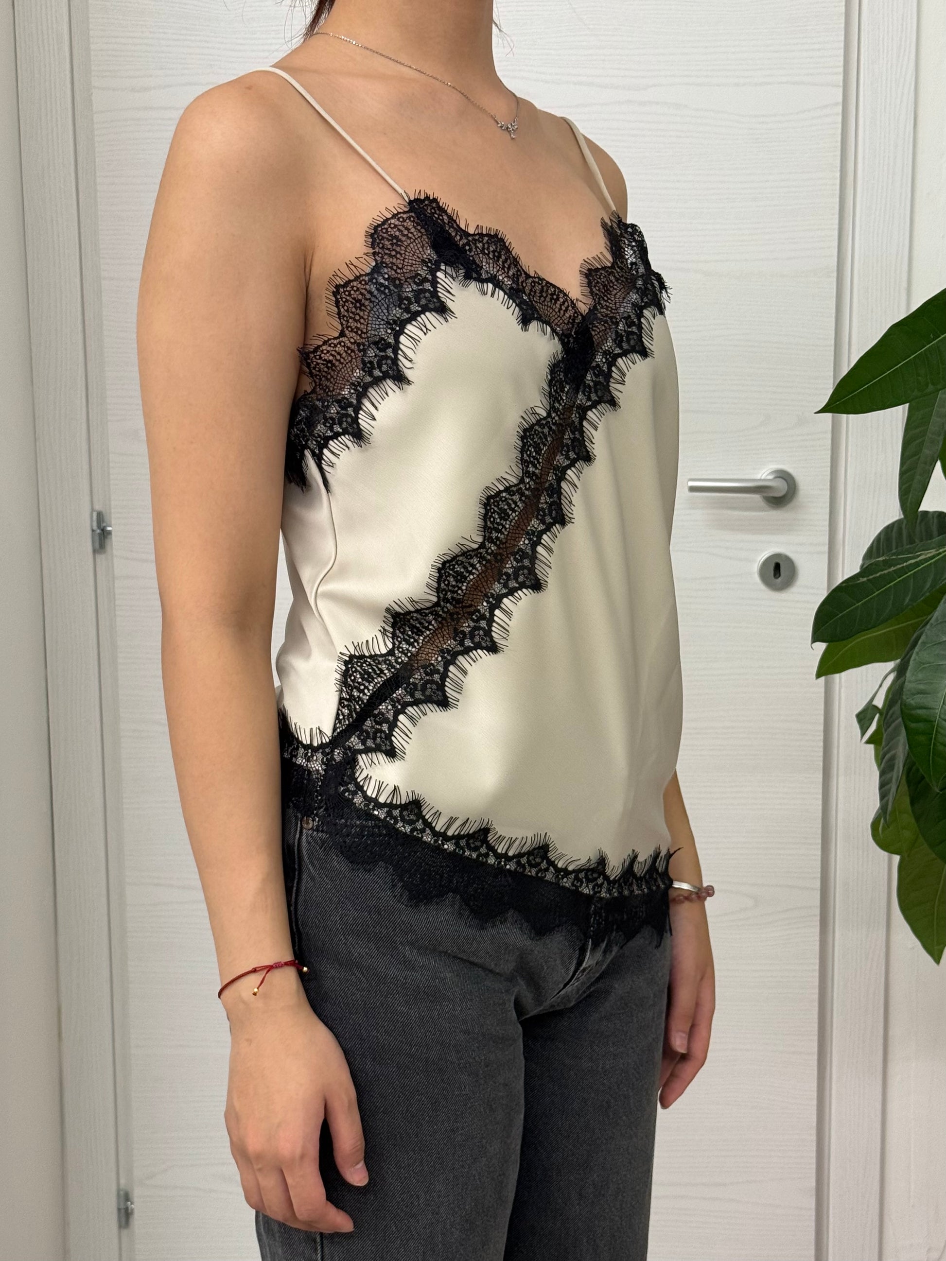 Top con bordo in pizzo FGD MODA