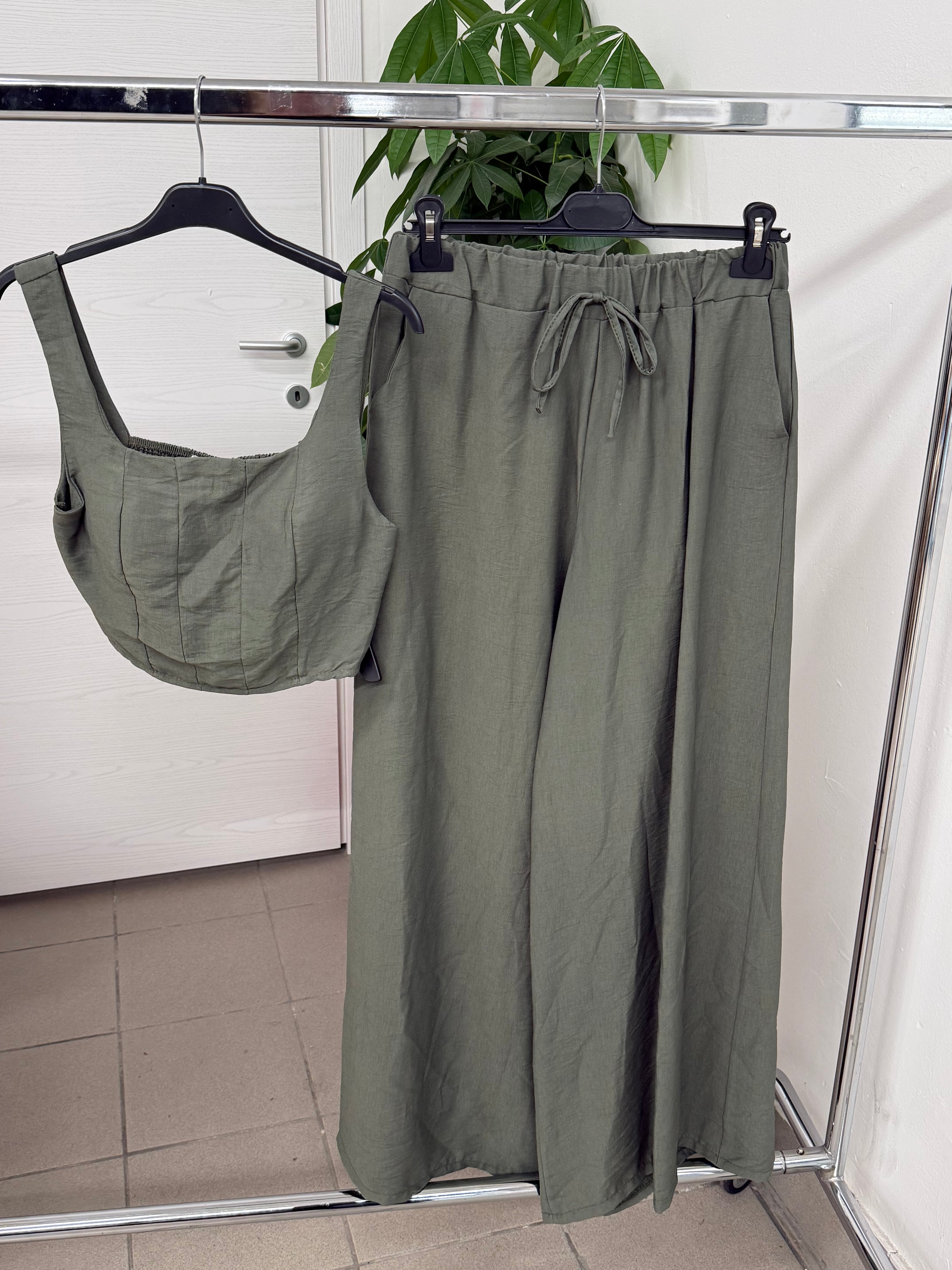 Set coordinato Top e Pantaloni a gamba larga FGD MODA