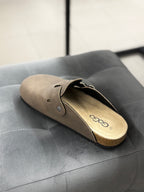 Sabot in ecopelle scamosciato con fibbia D17-17 FGD MODA