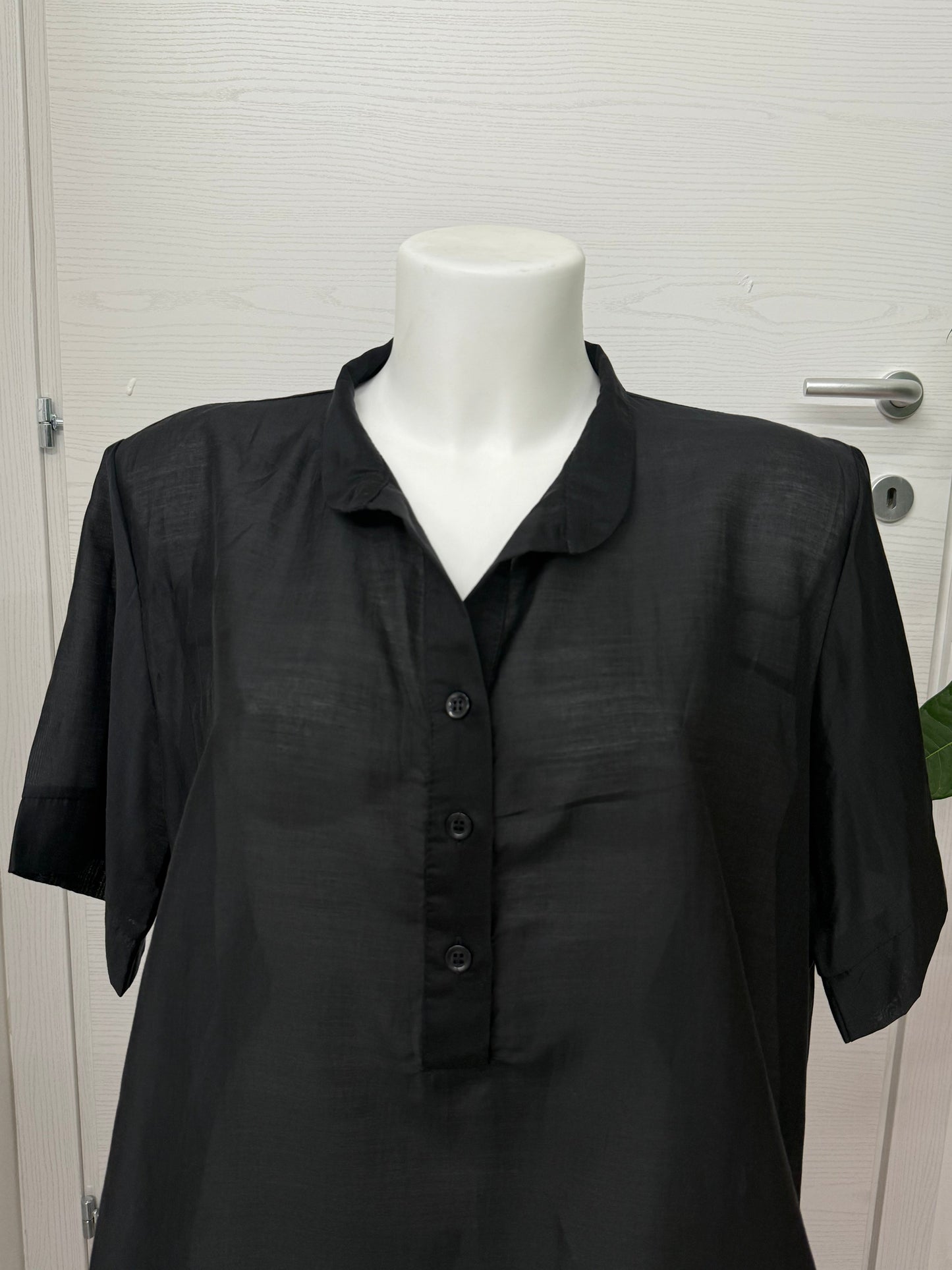 Blusa con collo alla coreana FGD MODA